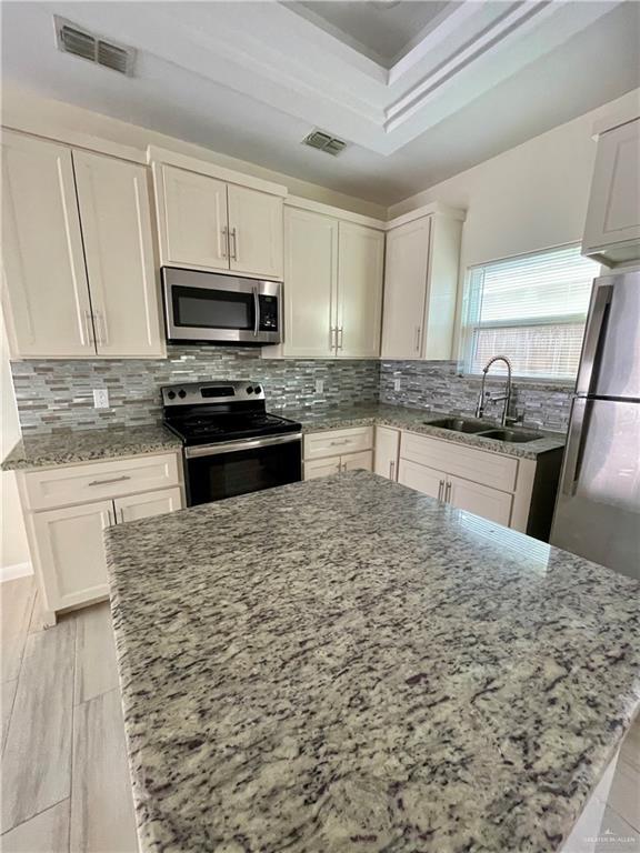 Building Photo - 21 S Iris St