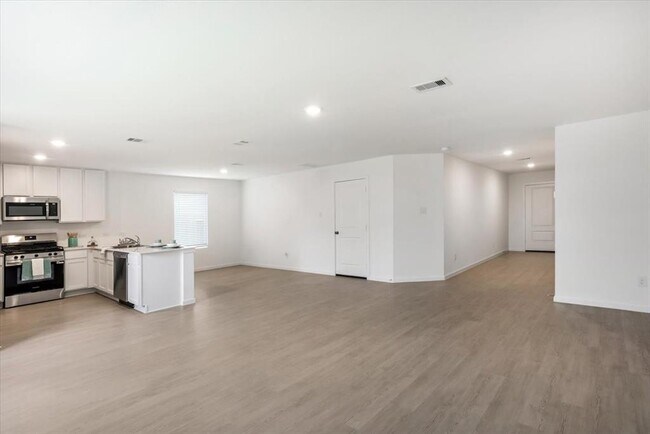 Building Photo - 12406 Lady Slipper Rd