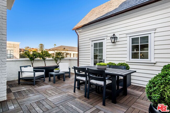 Building Photo - 15225 Palisades Village Ln