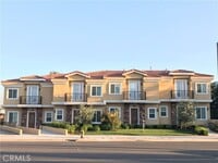 Building Photo - 708 W Duarte Rd
