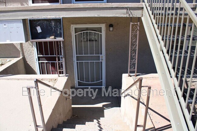 Building Photo - 51 E Red Creek Springs Rd