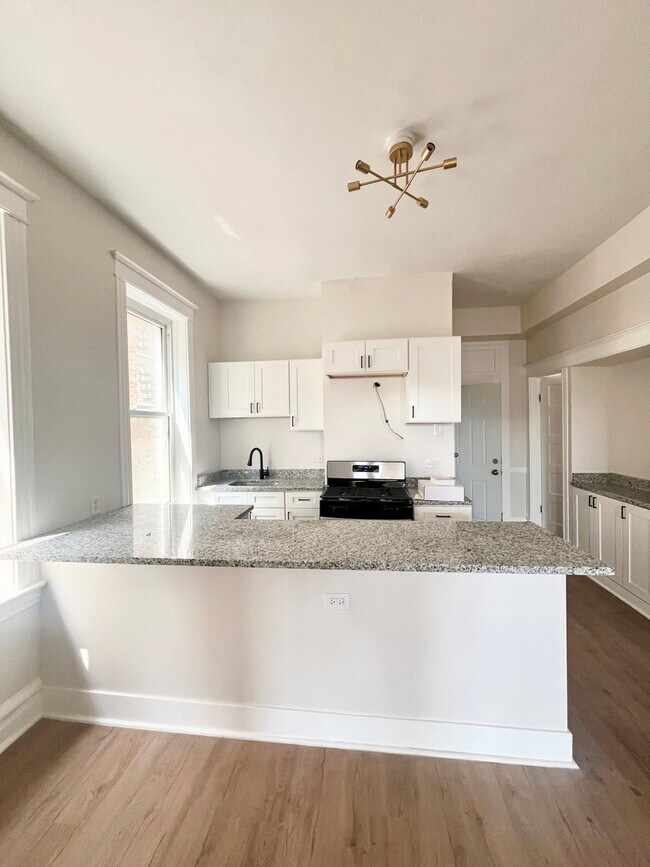Building Photo - 2512 S Trumbull Ave