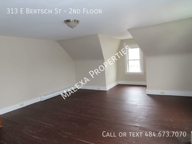 Building Photo - 313 E Bertsch St