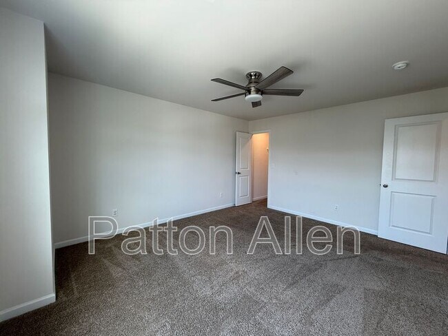 Building Photo - 138 Marathon Ln