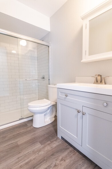 Building Photo - 1809 NE 21st Ave