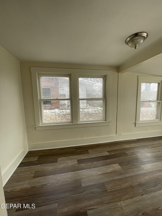 Building Photo - 3720 Chester Ave