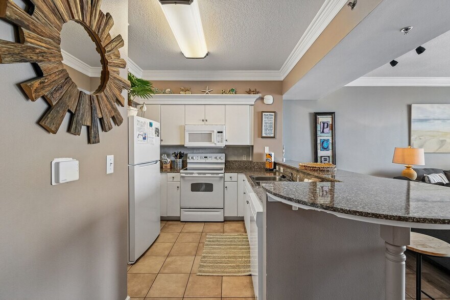 Building Photo - 104 Gulfside Ct