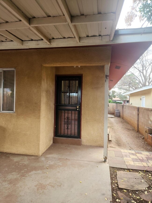 Building Photo - 8509 Bellehaven Pl NE