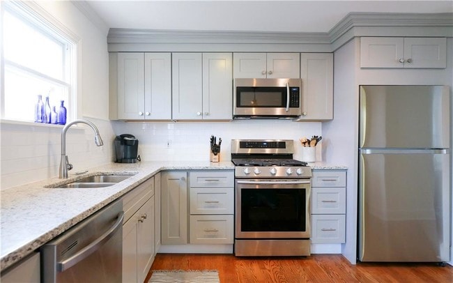 Building Photo - 45 1/2 2nd St