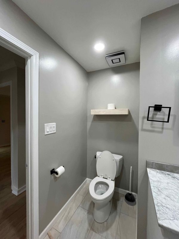 Building Photo - 1734 Cahoon St SW