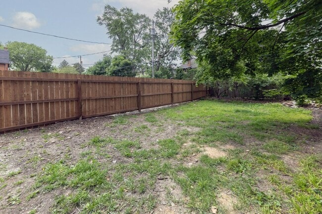 Building Photo - North Campus OSU Renovated Single Family H...