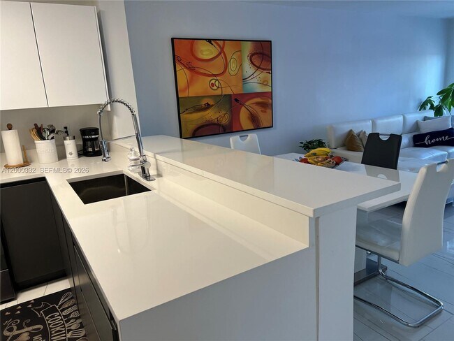 Building Photo - 6545 Indian Creek Dr