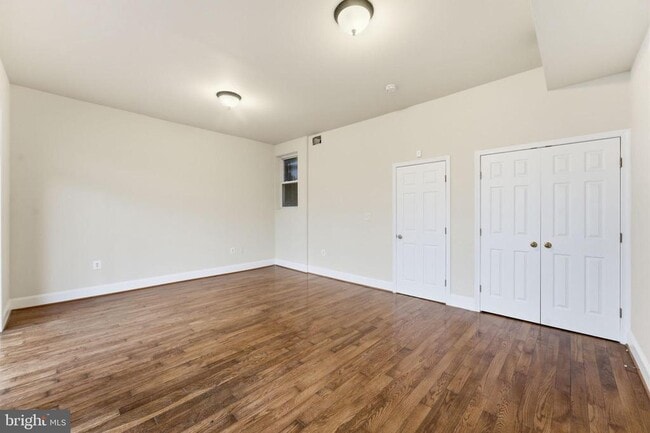 Building Photo - 1362 Irving St NW