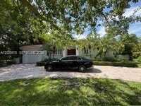 Building Photo - 1237 Aduana Ave