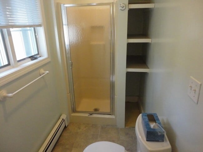 Building Photo - 39 E Bowery St