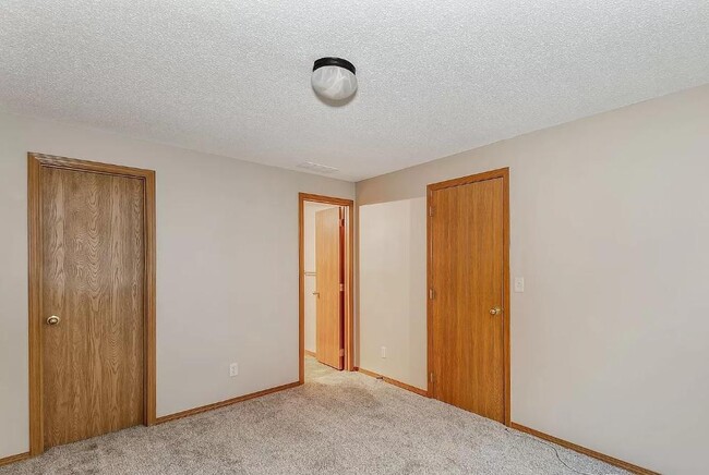 Building Photo - 221 S Maize Rd