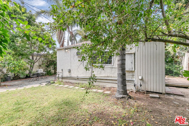 Building Photo - 3618 Military Ave