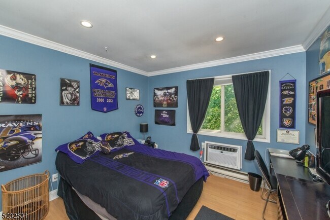 Building Photo - 305 Federal Hill Rd