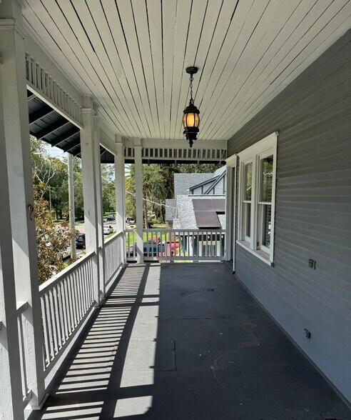 Building Photo - 3675 Herschel St