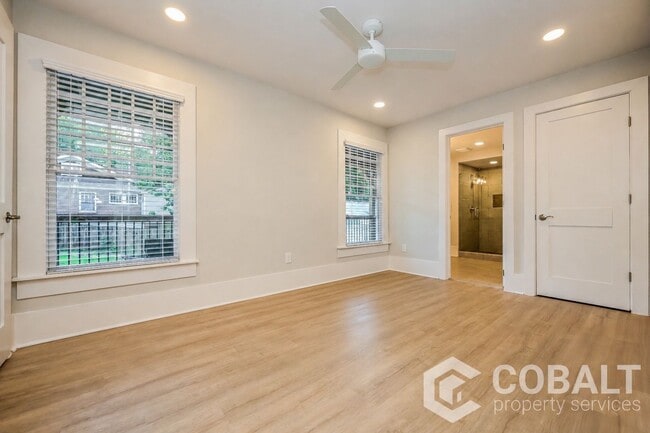 Building Photo - 616 Linwood Ave NE