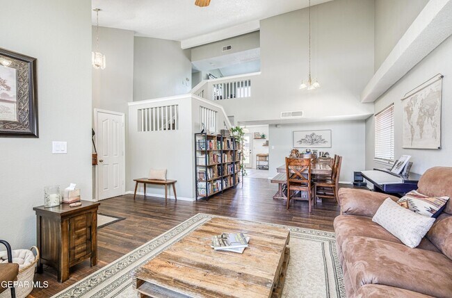 Building Photo - 12748 Tierra Pueblo Dr