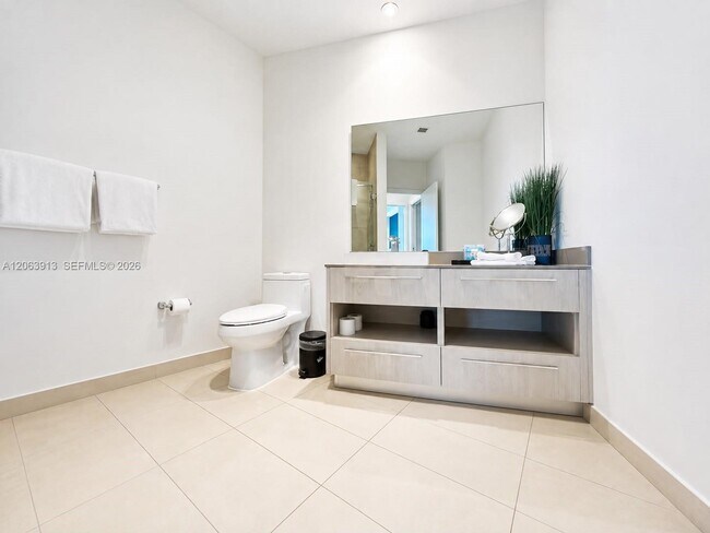 Building Photo - 4111 S Ocean Dr