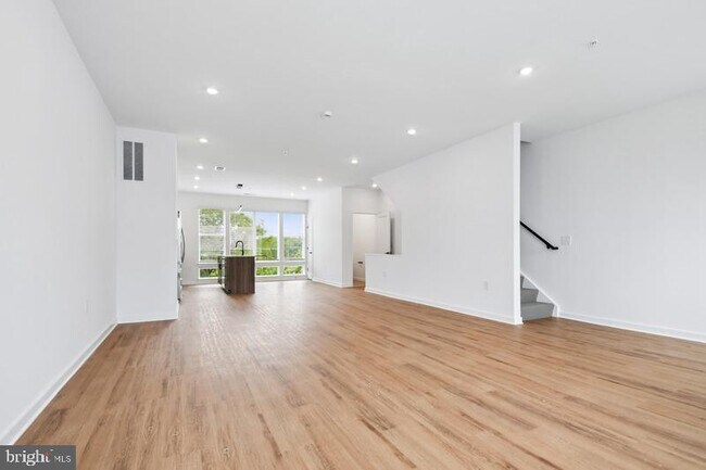 Building Photo - 2842 AZIMUTH Ln