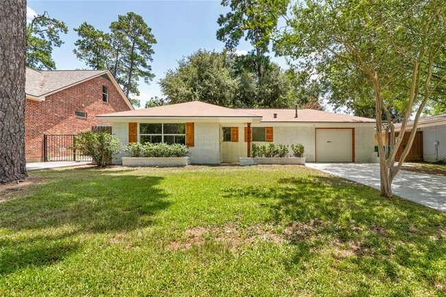 Building Photo - 6023 Pineshade Ln
