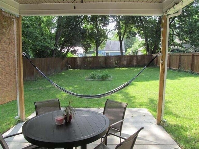 Building Photo - 382 Preston Ave