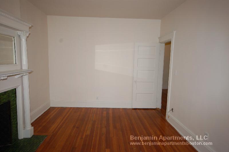 Building Photo - 1375 Commonwealth Ave