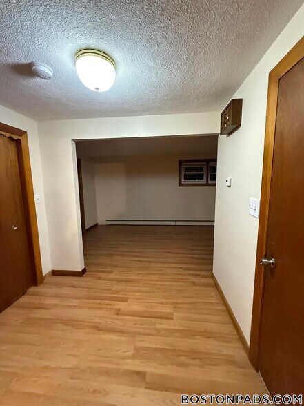 Building Photo - 100 Readville St