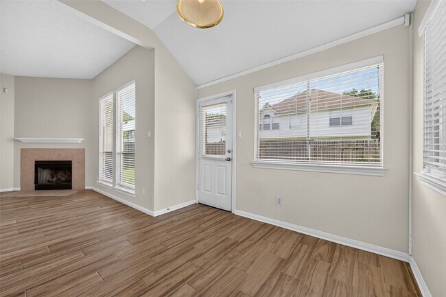 Building Photo - 1706 Teal Run Pl Dr