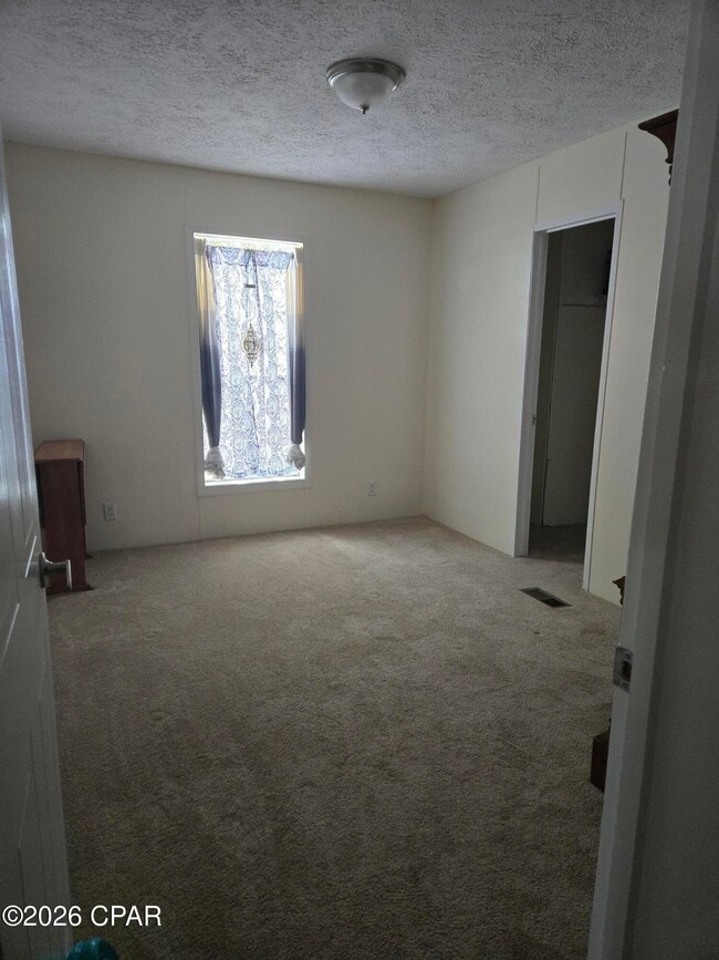 Building Photo - 2115 Bent Oak Ct