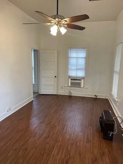 Building Photo - 207 S 1st St