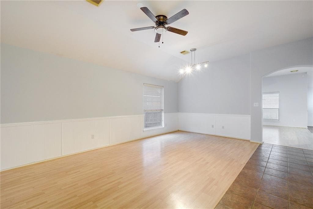 Building Photo - 4405 S Summercrest Loop