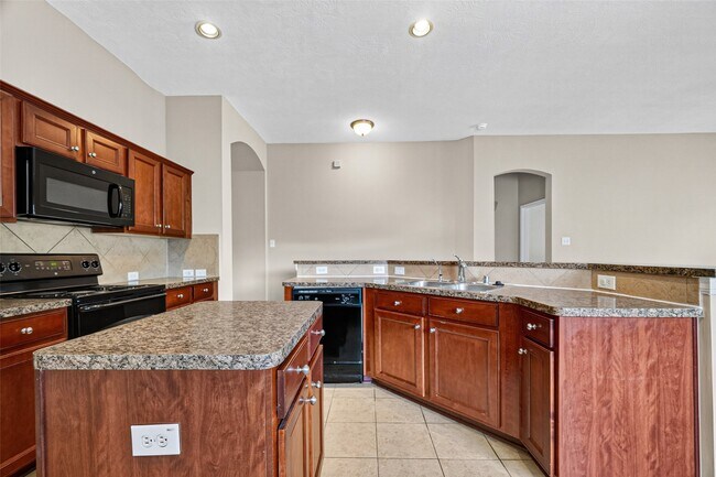 Building Photo - 16007 Hidden Manor Dr