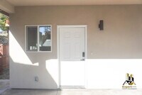 Building Photo - 125 B St