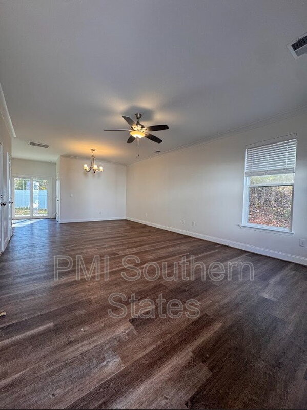 Building Photo - 305 Clarus Crk Wy