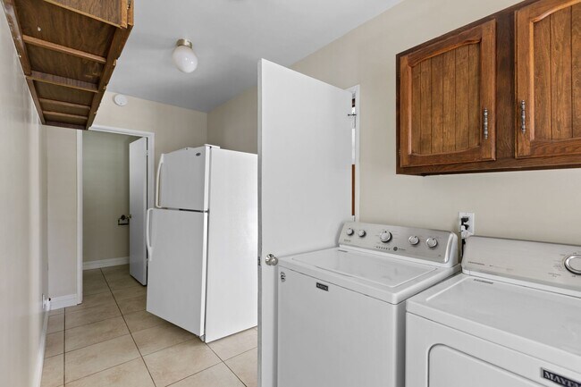 Building Photo - Welcome to this Beautiful Ranch-Style Home...