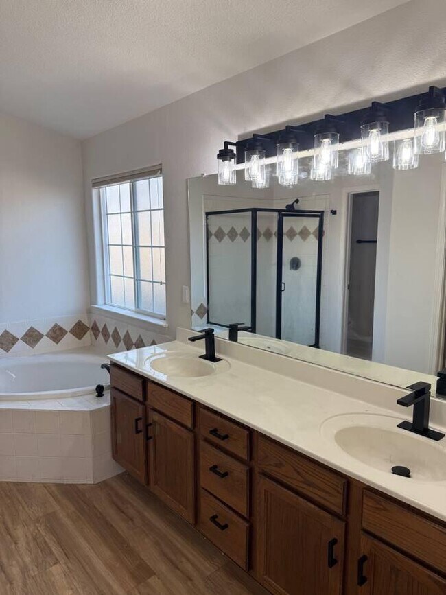 Building Photo - 5663 Bald Eagle Rd NW