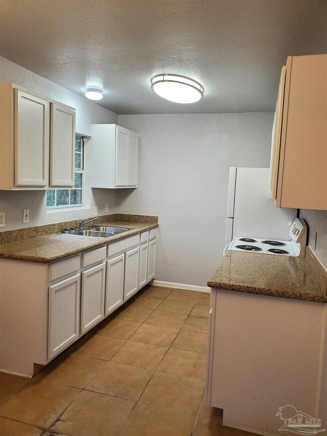 Building Photo - 6448 Gaynell Ave