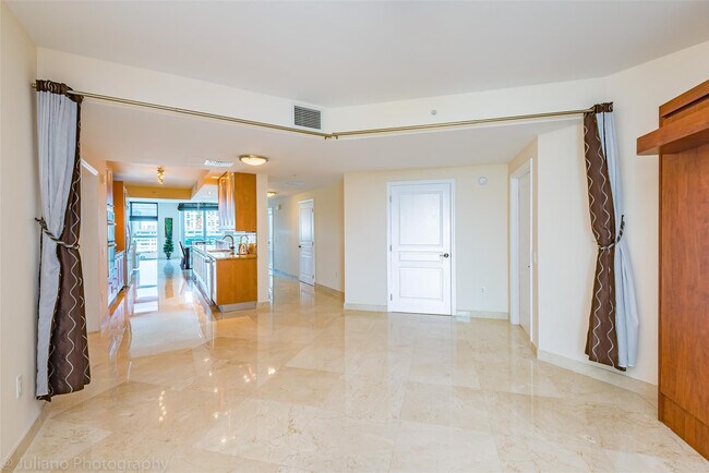 Building Photo - 801 Briny Ave