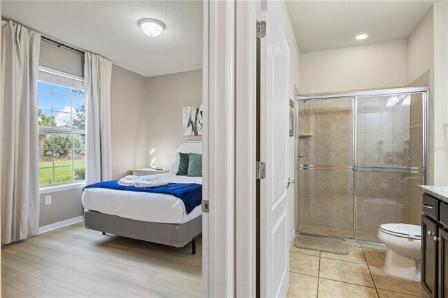 Building Photo - 1905 Majorca Dr