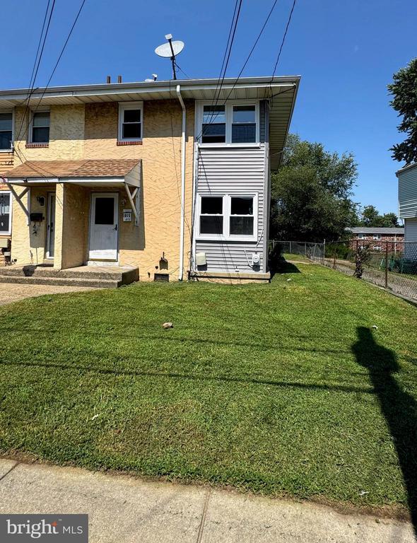 Building Photo - 1015 Alcyon Dr