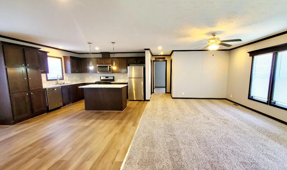 Building Photo - 9593 Mariner Dr