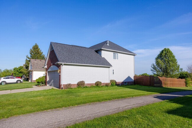 Building Photo - 7798 Greene Farm Dr
