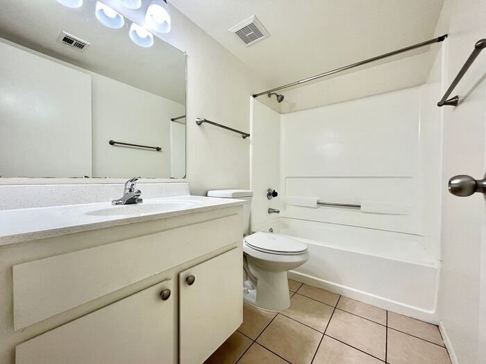 Building Photo - 16818 N 56th St