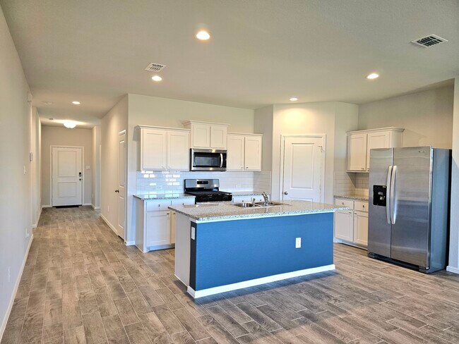 Building Photo - 5449 Red Fern Ln