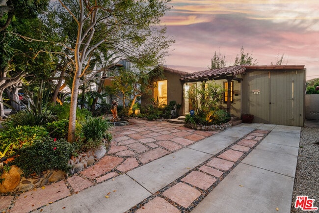 Building Photo - 1311 Maple St