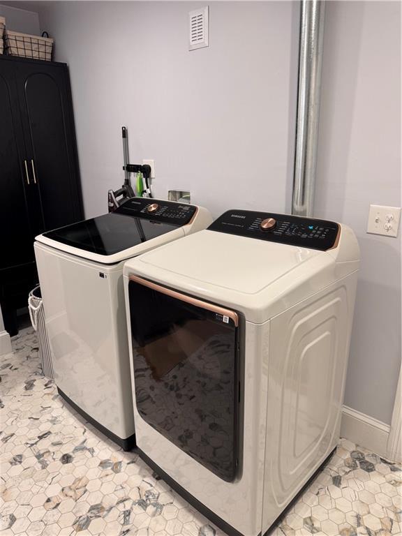 Building Photo - 93 Chapin Ave